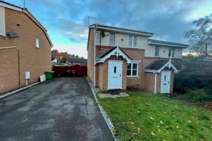 2 Bedroom Property To Rent In Ardmore Close, Nottingham, NG2