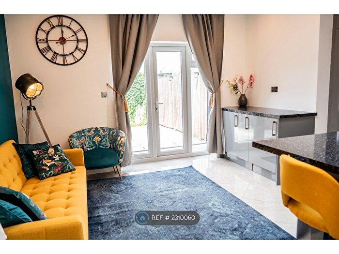 1 Bedroom Flat To Rent In Visita Apartments, East Croydon, CR0