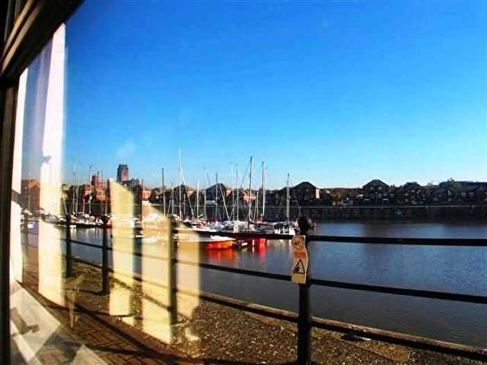 2 Bedroom Flat To Rent In South Ferry Quay, Liverpool, L3