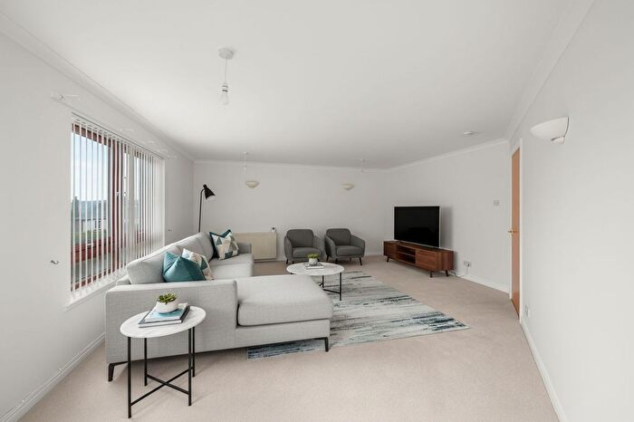 2 Bedroom Flat For Sale In Flat D, Abercorn Street, Dundee, DD4