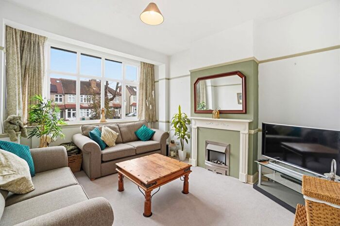 3 Bedroom Terraced House For Sale In Stoneleigh Avenue, Worcester Park, KT4