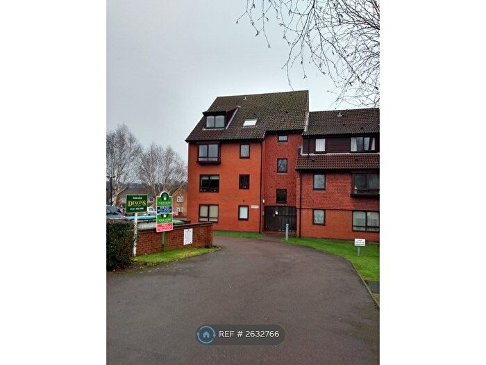 1 Bedroom Flat To Rent In Heathlands Grove, Northfield, Birmingham, B31