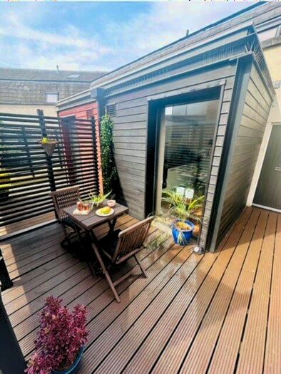 2 Bedroom Flat For Sale In Langton Gardens, Whitefriars Street, Canterbury, Kent, CT1