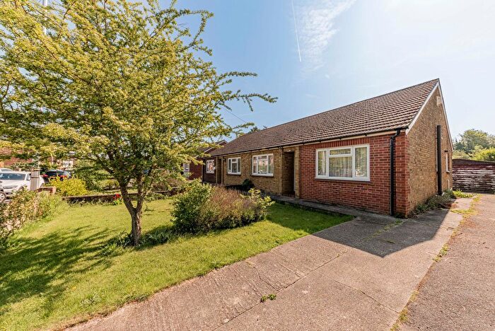 2 Bedroom Semi-Detached Bungalow For Sale In Water Lane, Ospringe, ME13