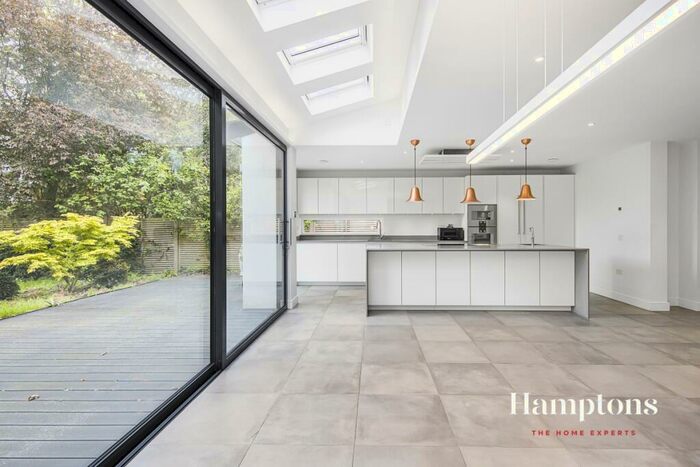 5 Bedroom Detached House To Rent In Foxes Dale London, SE3