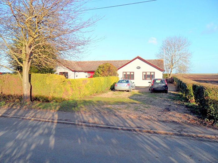 6 Bedroom Detached Bungalow For Sale In Marsh Road, Gedney Drove End, Spalding, Lincolnshire, PE12