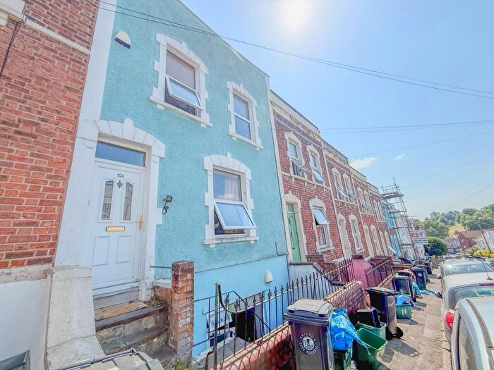 1 Bedroom Apartment To Rent In Windsor Terrace, Totterdown, Bristol, BS3
