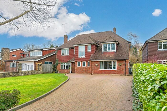 4 Bedroom Country House For Sale In Chauntry Road Maidenhead, Berkshire, SL6