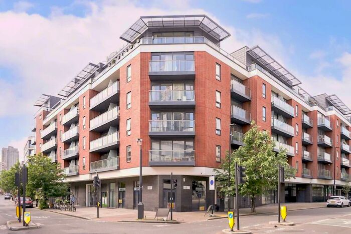 2 Bedroom Flat To Rent In Central Street, Central Street, EC1V