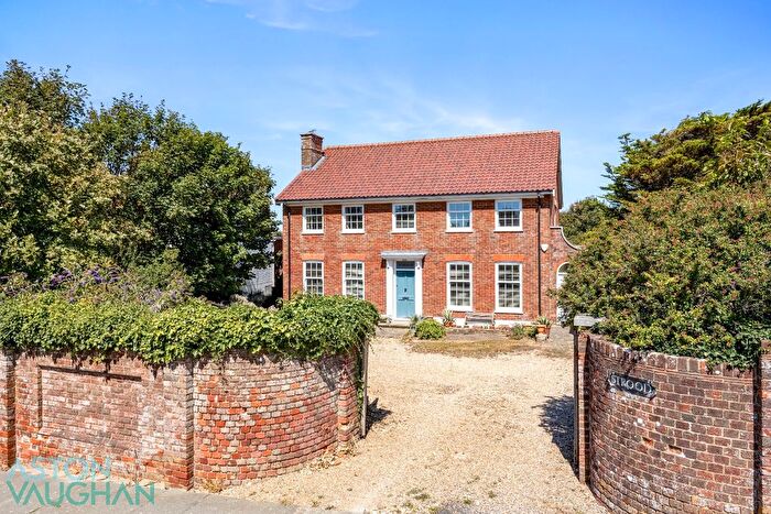 5 Bedroom Detached House For Sale In Steyning Road, Rottingdean, Brighton, East Sussex, BN2