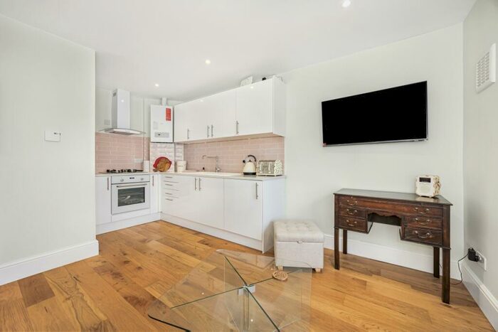 1 Bedroom Flat To Rent In St Pauls Court Yard, Deptford, SE8