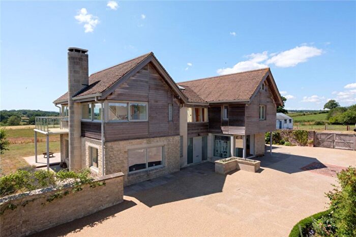 4 Bedroom Detached House For Sale In Waterloo Lane, Stourton Caundle, Sturminster Newton, Dorset, DT10