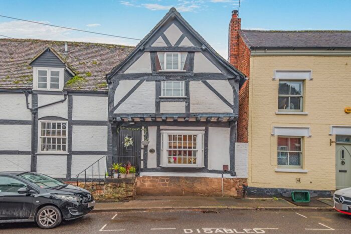 2 Bedroom Property For Sale In High Street, Newent, GL18