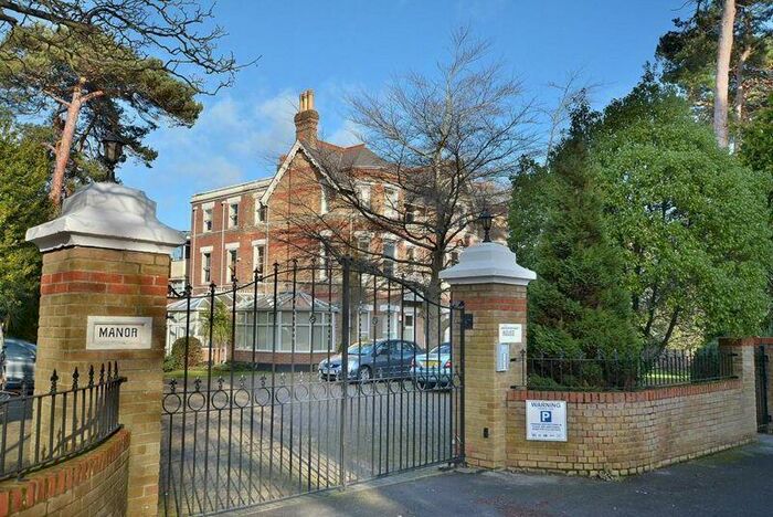 2 Bedroom Ground Flat To Rent In Manor Road, Bournemouth, BH1
