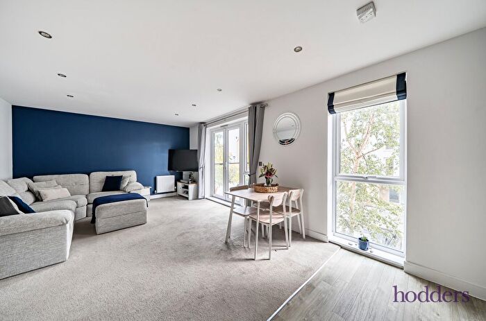 2 Bedroom Flat For Sale In Fossett Apartments, Hawker Drive, Addlestone, Surrey, KT15