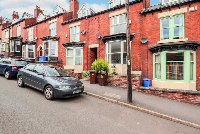 4 Bedroom Terraced House To Rent In Hunter House Road, Sheffield, South Yorkshire, S11
