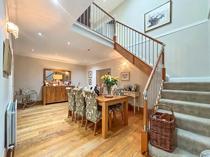 5 Bedroom Detached House For Sale In Tile Kiln Lane, Bexley, Kent, DA5
