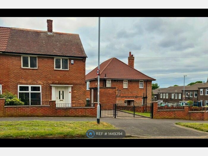 2 Bedroom Semi-Detached House To Rent In Hansby Gate, Leeds, LS14