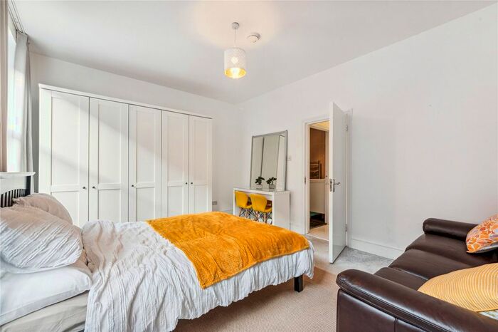 1 Bedroom Flat To Rent In Caledonian Road, London, N7