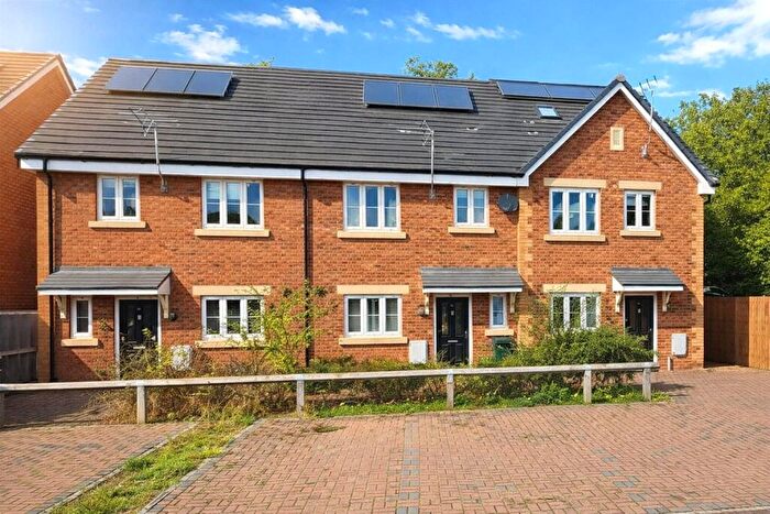 2 Bedroom Terraced House For Sale In Hunters Hill, Burghfield Common, Reading, RG7