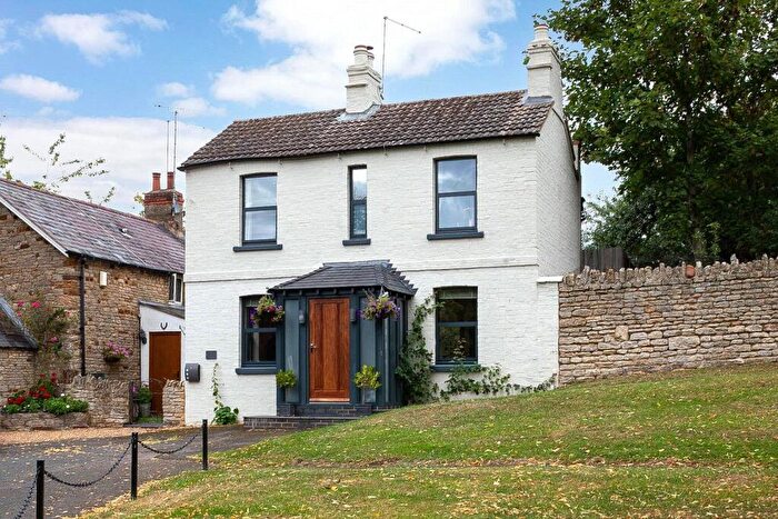 2 Bedroom Detached House For Sale In The Cross, Great Houghton, Northampton, NN4