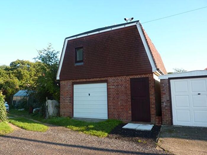 Studio To Rent In Long Lane, Holbury, Southampton, SO45