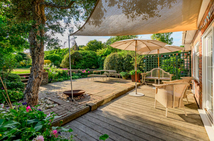 4 Bedroom Detached Bungalow For Sale In Bepton, Midhurst, GU29
