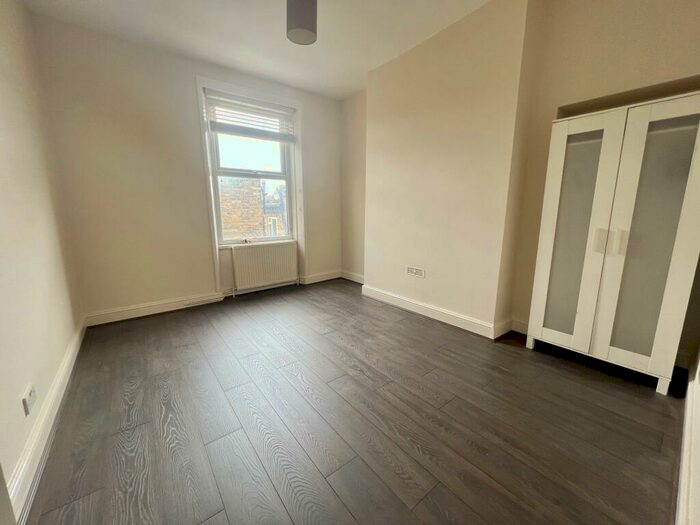 1 Bedroom Flat To Rent In High Road, Wood Green, N22