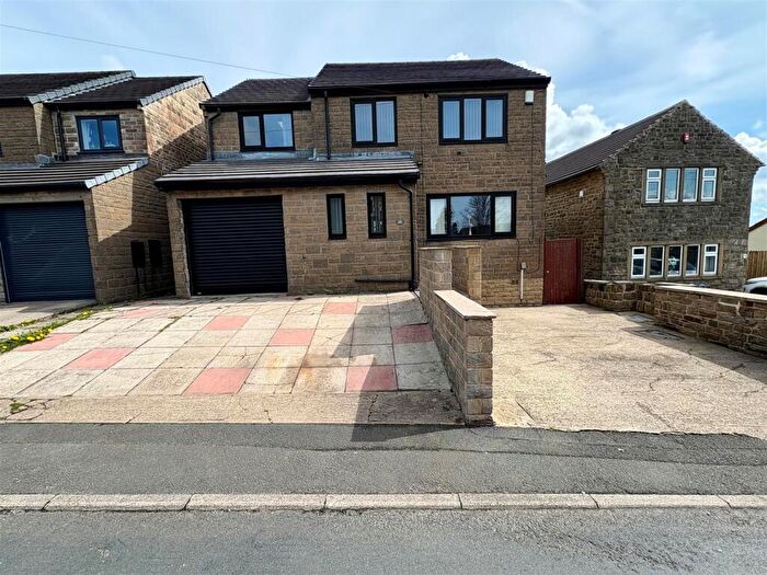 4 Bedroom Detached House For Sale In Moor Close Lane, Queensbury, Bradford, BD13