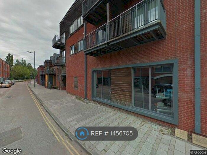 2 Bedroom Flat To Rent In Basin Road, Worcester, WR5