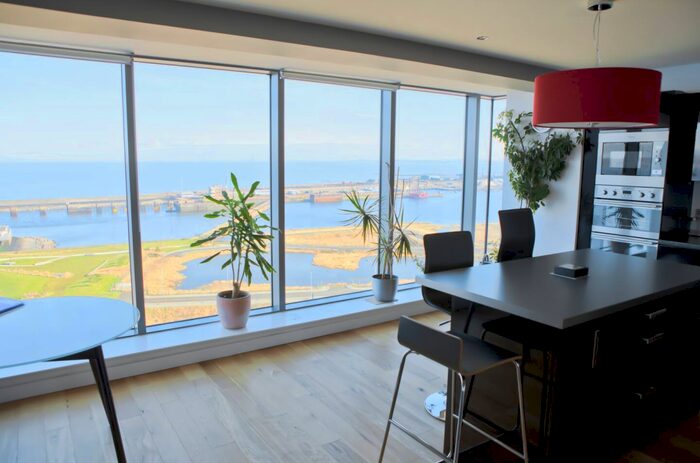 4 Bedroom Flat To Rent In , Western Harbour View, Edinburgh, EH6