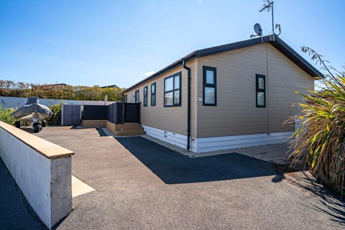 3 Bedroom Park Home For Sale In Abersoch, Pwllheli, LL53