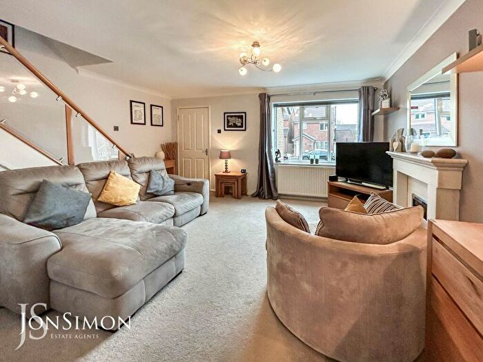 5 Bedroom Detached House For Sale In Falstone Avenue, Ramsbottom, Bury, BL0