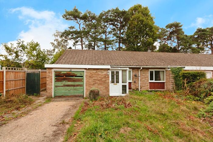 2 Bedroom Bungalow For Sale In Freshwood Drive, Yateley, Hampshire, GU46