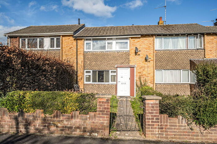 3 Bedroom Terraced House For Sale In Western Way, Baisngstoke, RG22