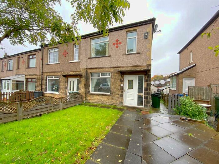 2 Bedroom End Of Terrace House To Rent In Holly Park Drive, Bradford, West Yorkshire, BD7