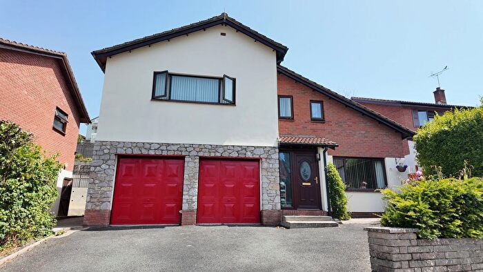 4 Bedroom Detached House For Sale In Oak Tree Drive, Newton Abbot, TQ12
