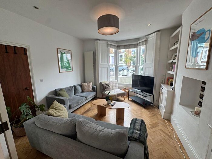 4 Bedroom Flat To Rent In Canning Road, London, N5