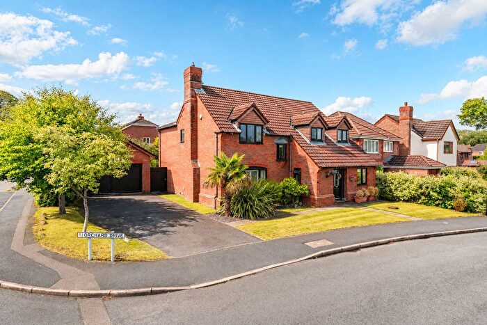 5 Bedroom Detached House For Sale In Orchard Drive, Whittle-Le-Woods, PR6