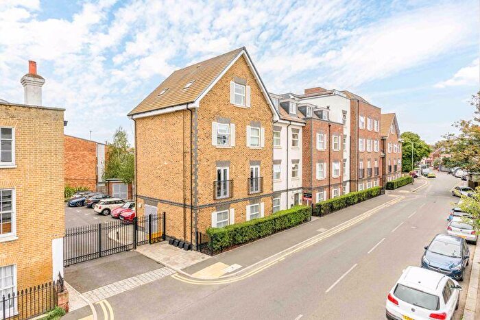 2 Bedroom Flat To Rent In Bridge House, Walton-On-Thames, KT12