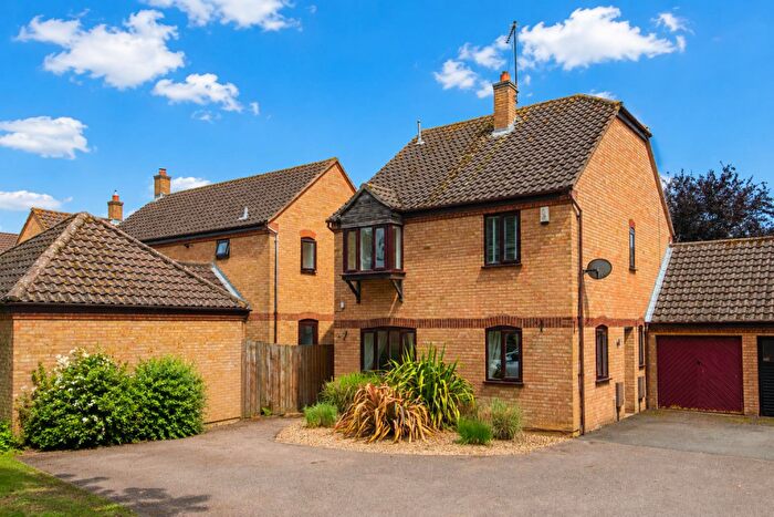 4 Bedroom Detached House For Sale In Liberty Drive, Northampton, NN5