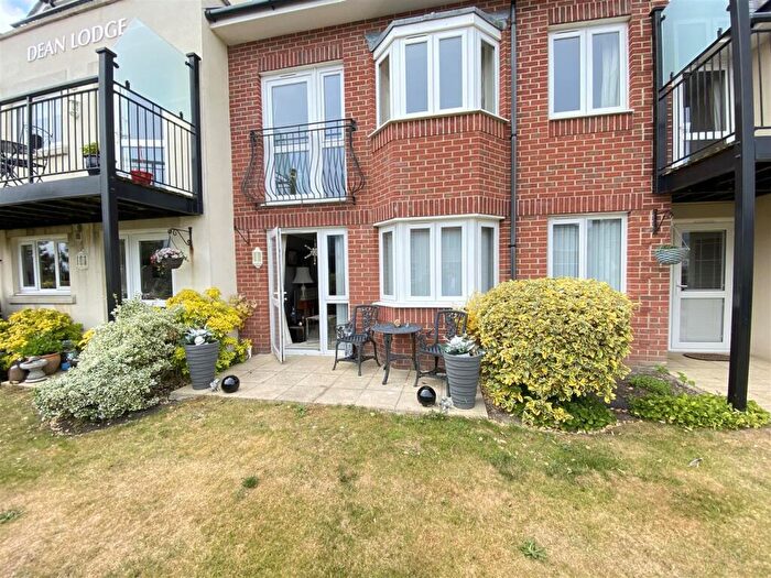 1 Bedroom Retirement Property For Sale In Grange Road, Bournemouth, BH6