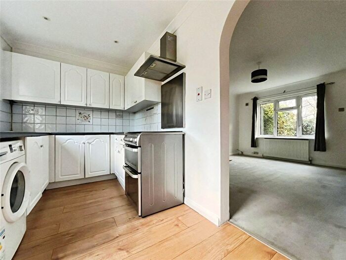 2 Bedroom Terraced House To Rent In Warburton Road, Twickenham, TW2