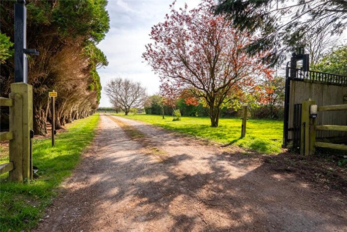 5 Bedroom Equestrian Facility For Sale In Hill Lane, Barnham, PO22
