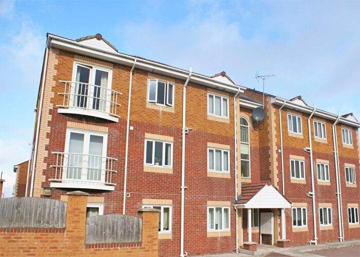 2 Bedroom Flat For Sale In Burscough, The Quays, L40