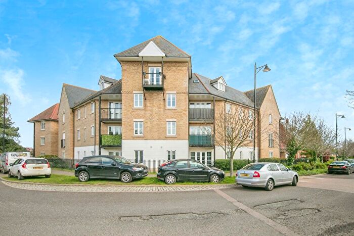 2 Bedroom Apartment For Sale In Alnesbourn Crescent, Ipswich, IP3