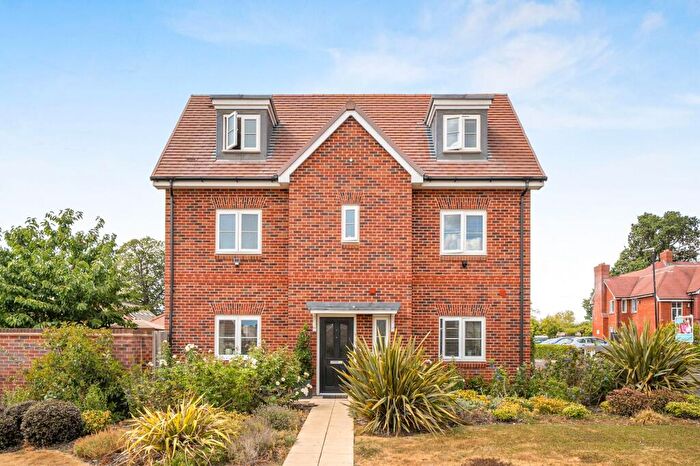 4 Bedroom Property For Sale In Hartfield Road, Leatherhead, KT22