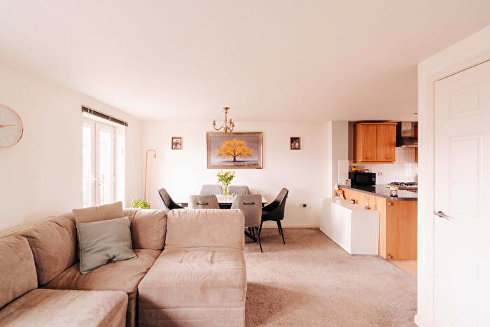 3 Bedroom End Of Terrace House For Sale In Tarnock Avenue, Hengrove, Bristol, BS14