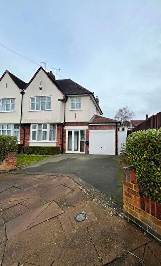 3 Bedroom Semi-Detached House To Rent In Mickleton Drive, Leicester, LE5