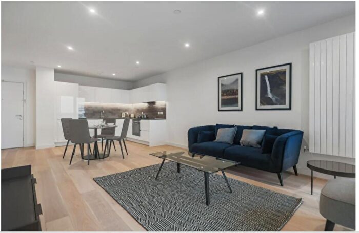 2 Bedroom Apartment To Rent In James Cook Building, Bonnet Street, London, E16